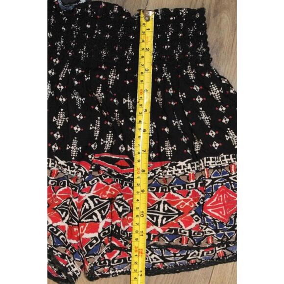 Angie Smocked Waist Boho Print Black Red Shorts Women’s Size S - Picture 4 of 4
